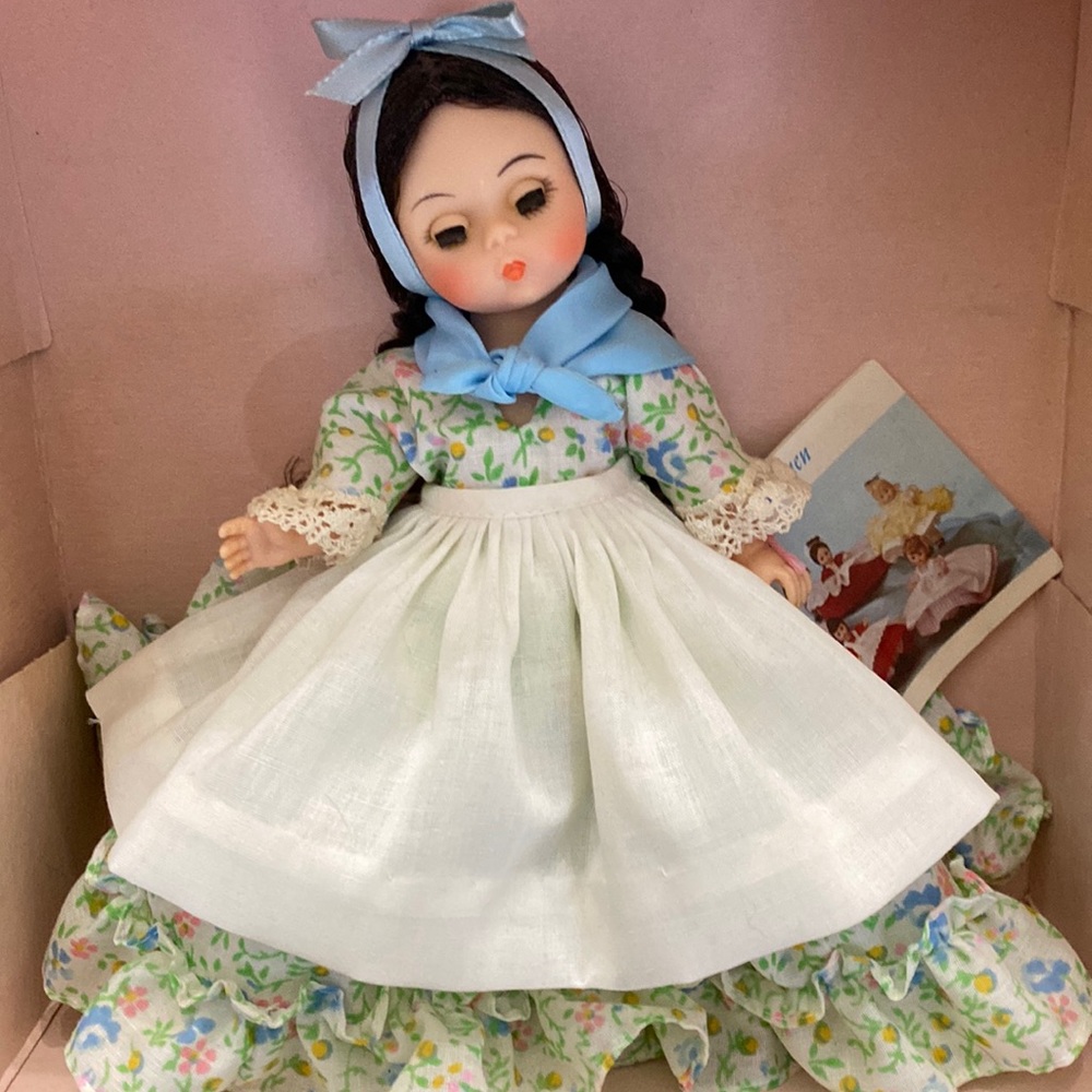 Madame Alexander International Dolls